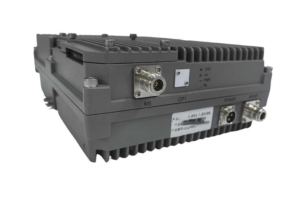  原州三频手机信号接收器2000㎡